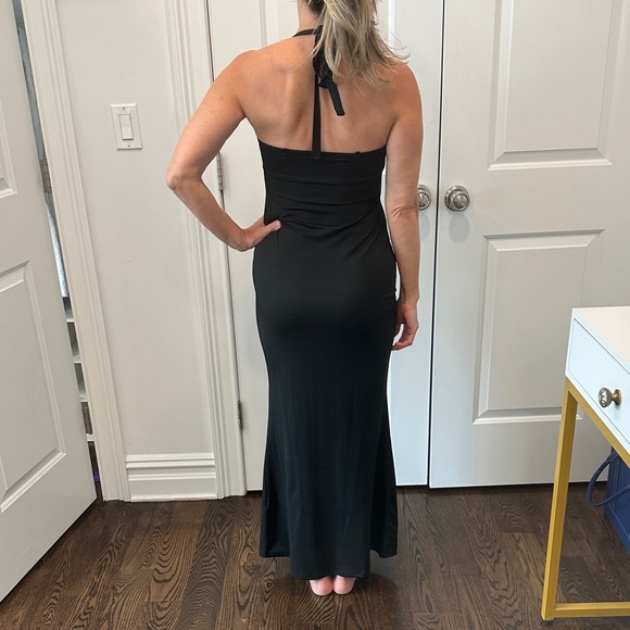 Elegant Black Maxi Dress - Picture 2 of 2